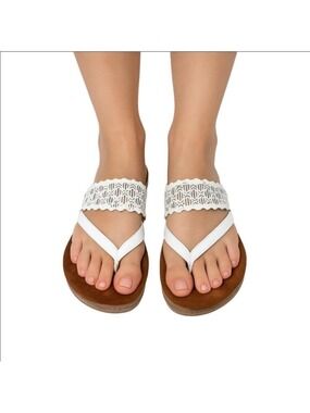 Sonia C White Scalloped Double-Strap Toe-Post Sandals with Brown Footbed